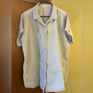 Soft Surroundings Je Veux Light Chambray tencel button down